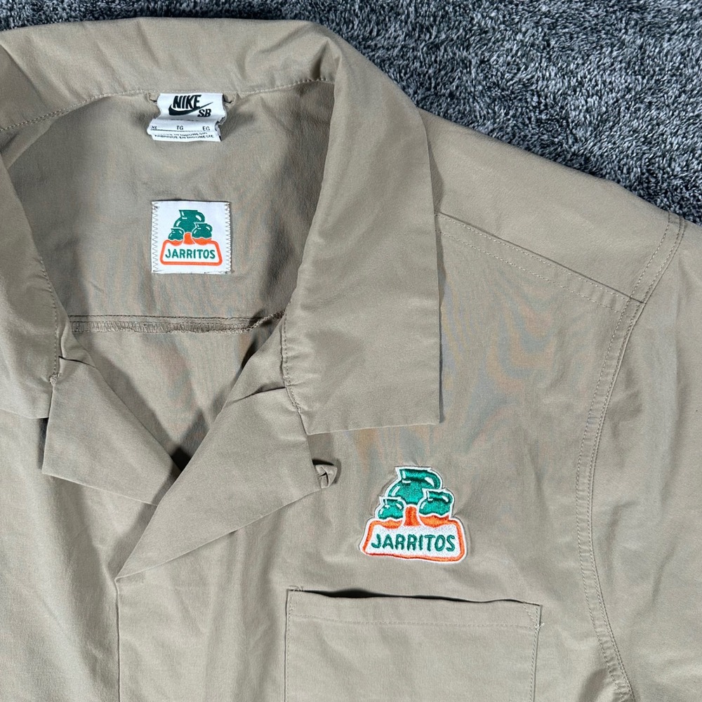 Nike SB Jarritos Bowling Shirt Mens XL Beige Short Sleeve Dri-FIT DV9077